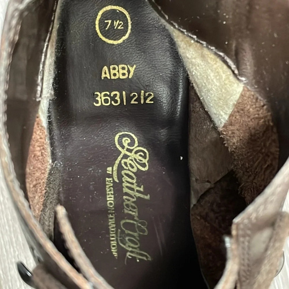 Women's Brown Ankle Boots - Picture 5 of 16